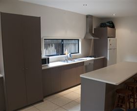 Dolphin Beach House - New South Wales Tourism  1