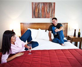 Coachmans Inn Warwick - New South Wales Tourism  3