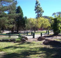 Murray Gardens Cottages and Motel