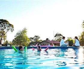 Murray Gardens Cottages And Motel - New South Wales Tourism  1