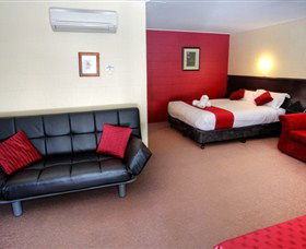 Murray Gardens Cottages And Motel - New South Wales Tourism  3