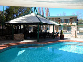 Centre Point Mid-City Motor Inn - New South Wales Tourism  2