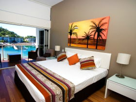 Beachside Magnetic Harbour Apartments - New South Wales Tourism  3