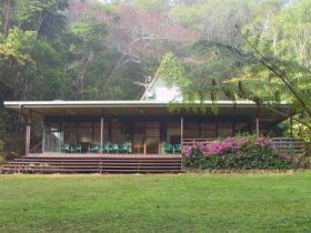 Chambers Wildlife Rainforest Lodges - New South Wales Tourism  0