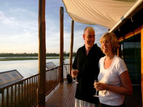 Jabiru Safari Lodge At Mareeba Wetlands - New South Wales Tourism  0