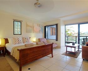 At Waterfront Whitsunday Retreat - New South Wales Tourism  3
