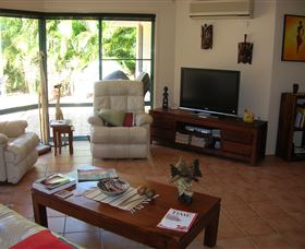 Golden Cane Bed And Breakfast - New South Wales Tourism  2