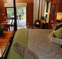 Whispering Valley Cottage Retreat