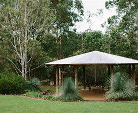 The Hollow Log Country Retreat - New South Wales Tourism  2