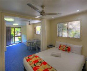 Alex Beach Cabins And Tourist Park - New South Wales Tourism  0