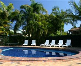 Alex Beach Cabins And Tourist Park - New South Wales Tourism  1