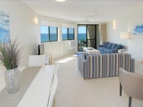 Malibu Mooloolaba - New South Wales Tourism  0