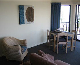 Belaire Place Motel Apartments - New South Wales Tourism  2