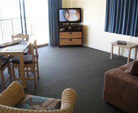 Belaire Place Motel Apartments - New South Wales Tourism  1