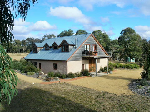 Yarralaw Springs Wines Vine Loft Bed And Breakfast - New South Wales Tourism  8
