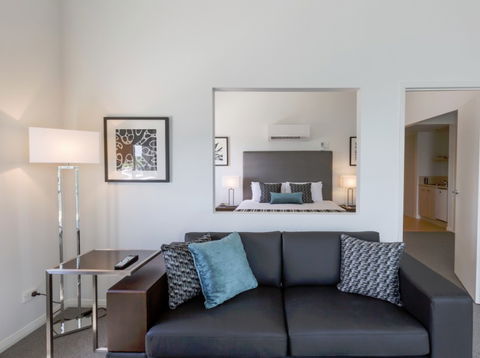 Ramada Hotel Hope Harbour - New South Wales Tourism  6