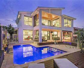 Pasadena Point At Vogue Holiday Homes - New South Wales Tourism  0
