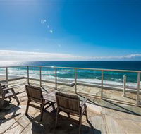 Beachfront Viscount - New South Wales Tourism 