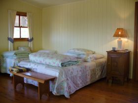Mango Hill Cottages Bed And Breakfast - New South Wales Tourism  1