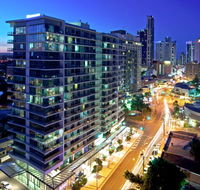 Wyndham Hotel Surfers Paradise - New South Wales Tourism 