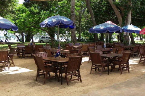 Dingo Beach Hotel - New South Wales Tourism  34