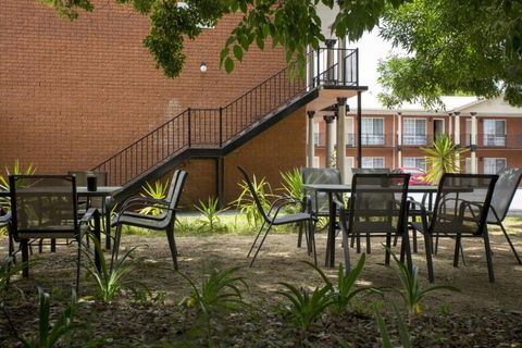 Meramie Motor Inn - New South Wales Tourism  6