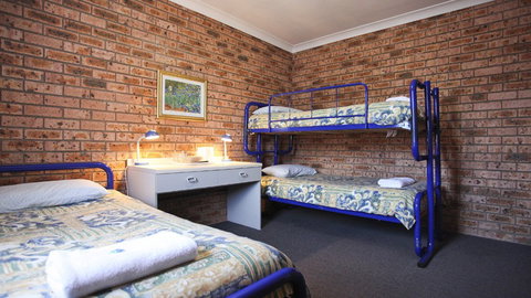 Best Western Blue Diamond Motor Inn - New South Wales Tourism  2