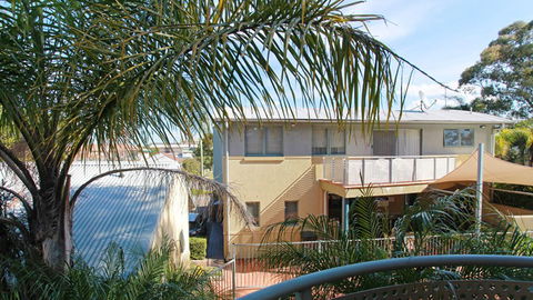 Travellers Motor Village - New South Wales Tourism  1