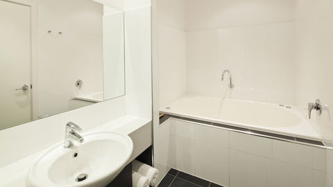 Best Western Plus Ballarat Suites - New South Wales Tourism  0
