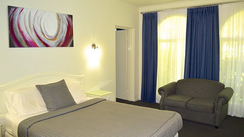 BEST WESTERN Cathedral Motor Inn - New South Wales Tourism  4