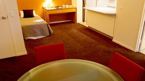 BEST WESTERN Riverside Apartments - New South Wales Tourism  5