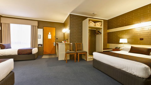 Stagecoach Motel - New South Wales Tourism  2