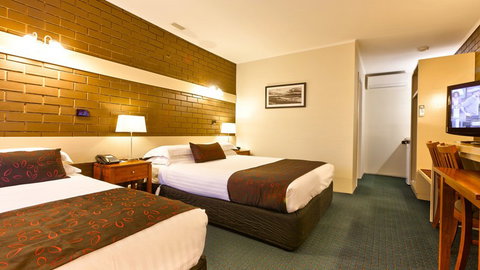 Stagecoach Motel - New South Wales Tourism  5