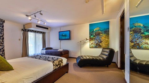 BEST WESTERN Sea Breeze Resort - New South Wales Tourism  1