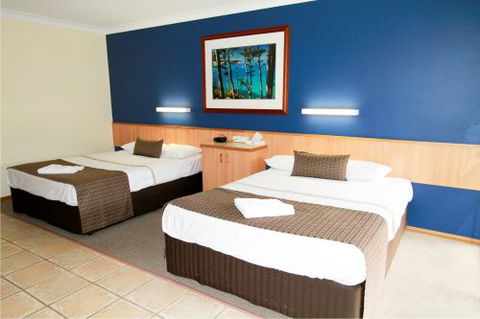 The Reef Gateway Hotel Motel - New South Wales Tourism  5