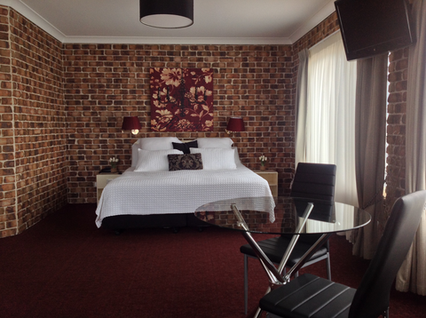 Richmond Motor Inn - New South Wales Tourism  2