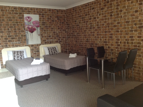 Richmond Motor Inn - New South Wales Tourism  4