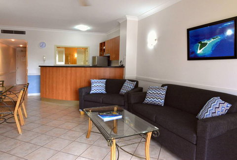 Waterfront Terraces - New South Wales Tourism  6