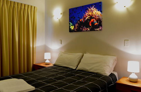 Waterfront Terraces - New South Wales Tourism  8