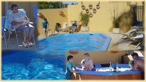 Mandurah Foreshore Motel - New South Wales Tourism  2