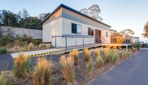 Swansea Beach Chalets - New South Wales Tourism  3