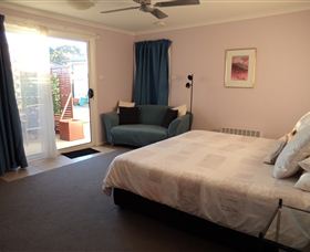 Freycinet Waters - New South Wales Tourism  3