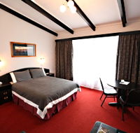 Fox and Hounds Inn