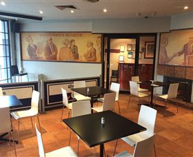 Star Bar Cafe & Hotel - New South Wales Tourism  4