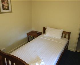 Star Bar Cafe & Hotel - New South Wales Tourism  2