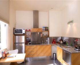 TWOFOURTWO Boutique Apartments - New South Wales Tourism  2