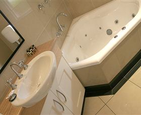 Graham Apartments - New South Wales Tourism  4