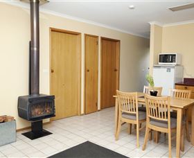 Bruny Island Explorers Cottages - New South Wales Tourism  3