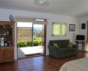 Cherryview Studio Retreat - New South Wales Tourism  4