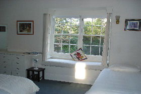 Explorers Lodge B & B - New South Wales Tourism  0